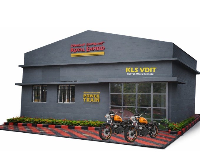 ಆಟೋಮೊಬೈಲ್ ಕೌಶಲ್ಯದ ಹೊಸ ಅಧ್ಯಾಯ: ಹಳಿಯಾಳದ ವಿಡಿಐಟಿಯಲ್ಲಿ ರಾಯಲ್ ಎನ್ಫೀಲ್ಡ್ ತರಬೇತಿ ಕೇಂದ್ರಕ್ಕೆ ಚಾಲನೆ